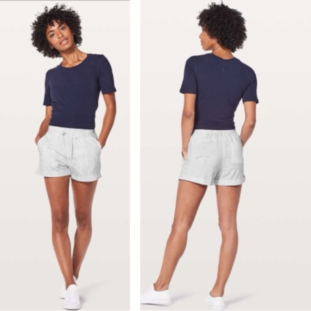 Lululemon Spring Break Away Short Hi Rise Lightweight Pockets 4-way Stretch 3" 4